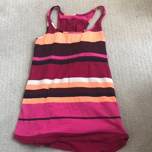 lululemon tank!!
